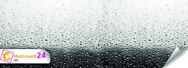 Regen an Scheibe